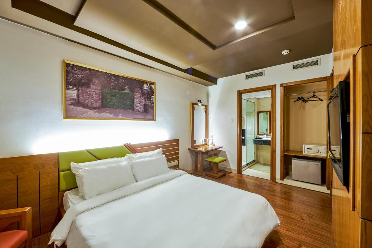 The Noble Swan Hotel Saigon TP. Hồ Chí Minh Ngoại thất bức ảnh